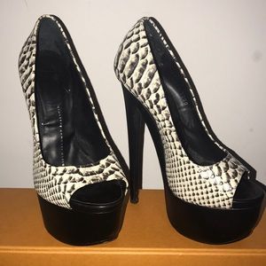 Authentic Giuseppe Zanotti woman's heels!